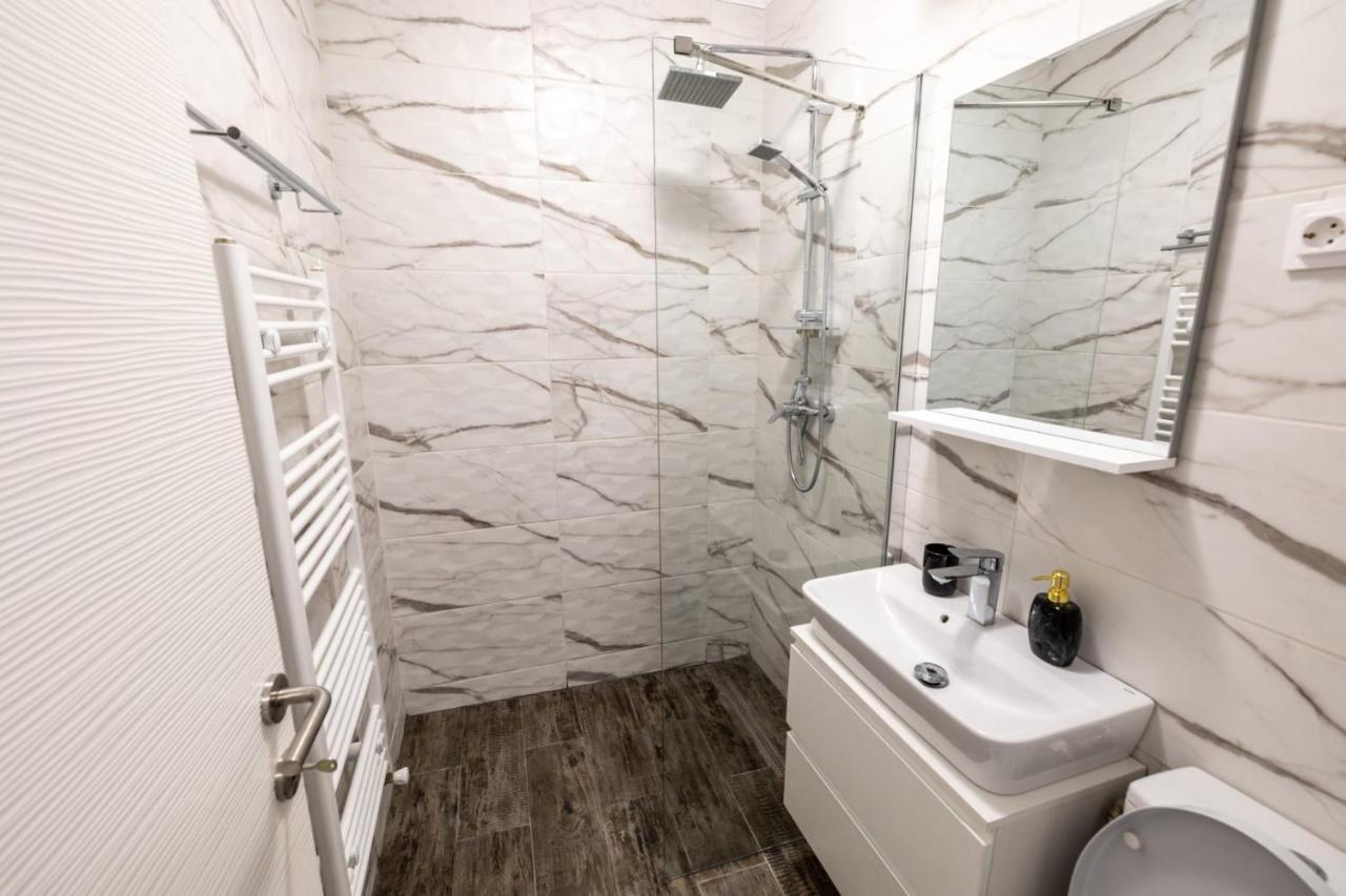New Home Studio Залеу Екстер'єр фото